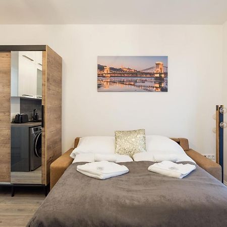 Central Sphere Apartment Budapest Exteriör bild