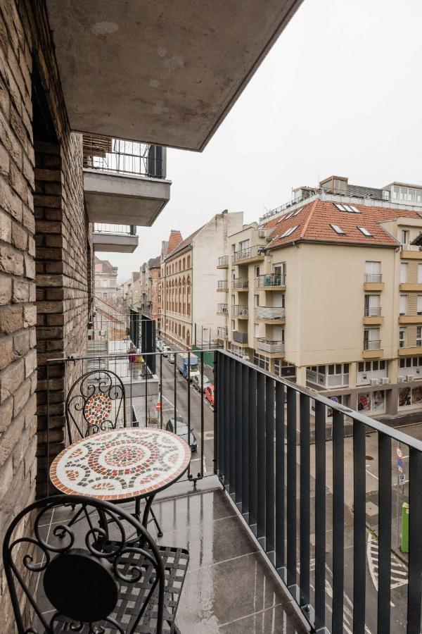 Central Sphere Apartment Budapest Exteriör bild